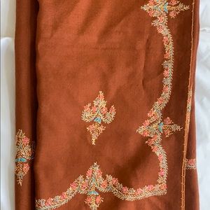 Pure wool Kashmiri shawl